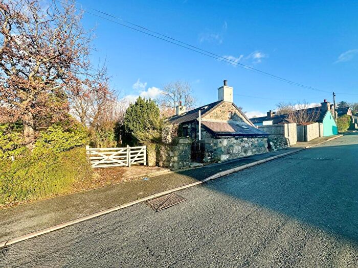 2 Bedroom Detached House For Sale In Rhostryfan, Caernarfon, Gwynedd, LL54