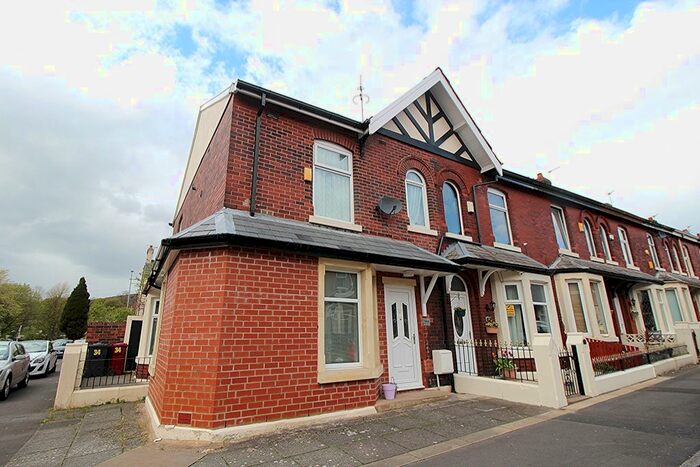 2 Bedroom Flat To Rent In Franklin Road, Blackburn, BB2