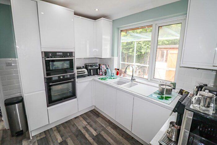 2 Bedroom Detached Bungalow For Sale In Poplar Grove, Hayling Island, PO11