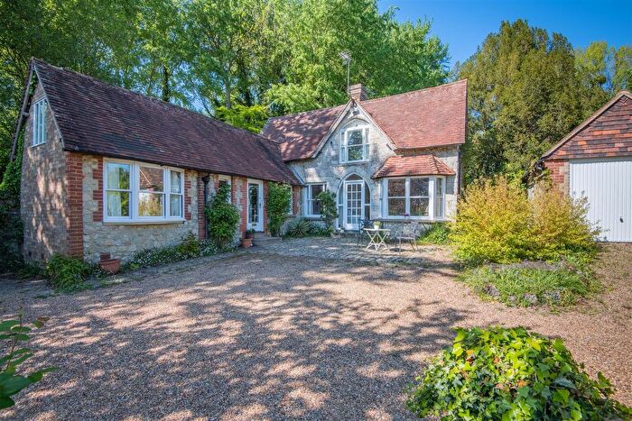 3 Bedroom Detached House For Sale In Church Hill, Boughton Monchelsea, Maidstone, ME17