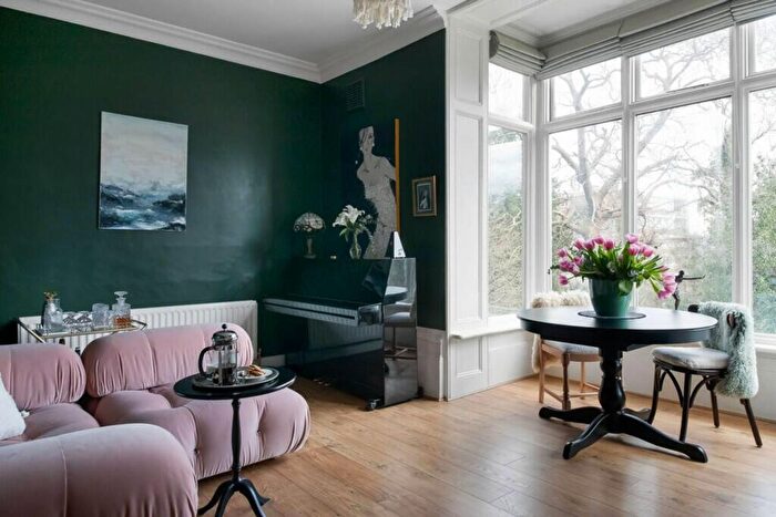 2 Bedroom Flat For Sale In Sydenham Hill, Sydenham Hill, London, SE26