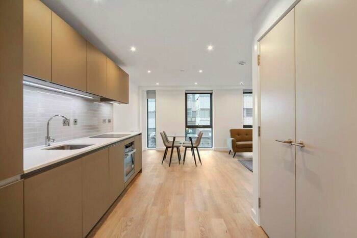 3 Bedroom Flat To Rent In Lionel Street Jewellery Quarter, B3