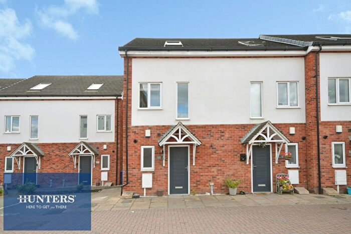 3 Bedroom End Of Terrace House For Sale In Staveley Road, Poolsbrook, Chesterfield, S43