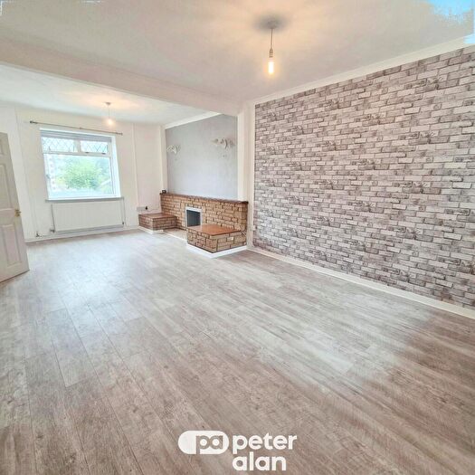 3 Bedroom House To Rent In Main Road, Crynant, Neath, SA10