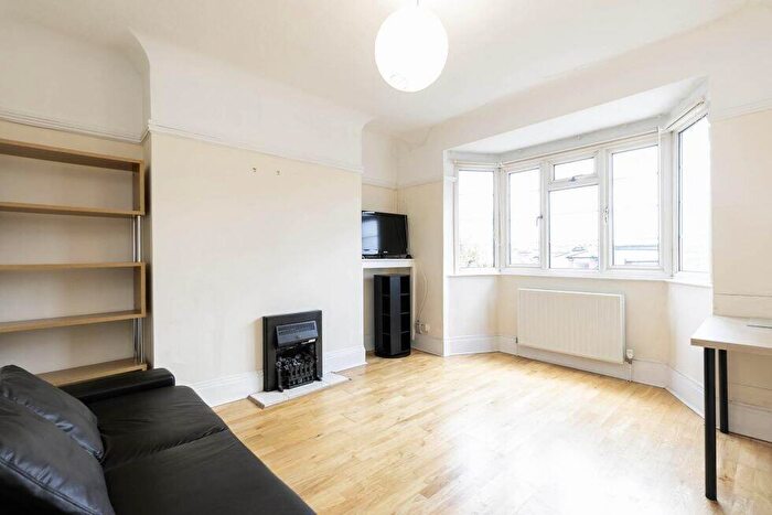 2 Bedroom Flat To Rent In Sherriff Road, West Hampstead, NW6