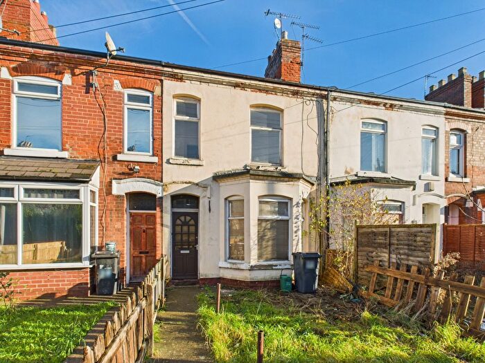 2 Bedroom Terraced House For Sale In Lonsdale Street, Hull, HU3