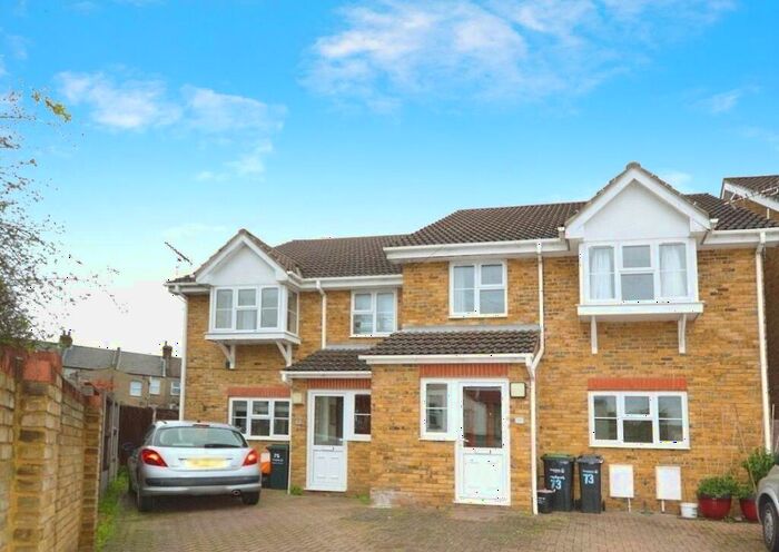 3 Bedroom Semi-Detached House To Rent In Brook Road, Northfleet, Gravesend, Kent, DA11