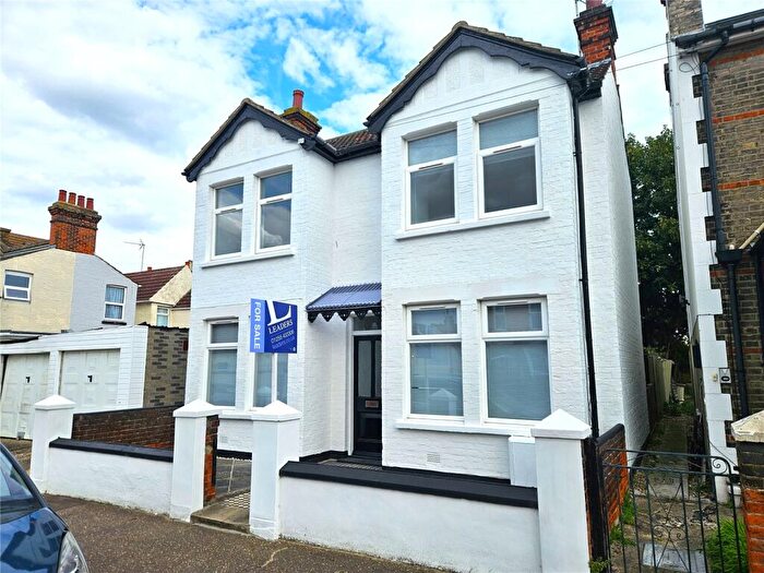 2 Bedroom Detached House For Sale In Fairfield Road, Clacton-on-Sea, Essex, CO15