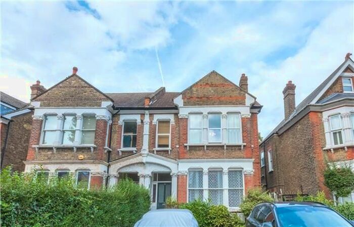 2 Bedroom Flat To Rent In Canadian Avenue, Catford, London SE6