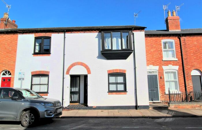 1 Bedroom Apartment To Rent In College Lane, Stratford-Upon-Avon, CV37