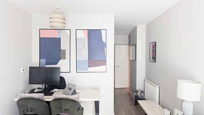 1 Bedroom Flat To Rent In Wandle Road, Croydon, CR0