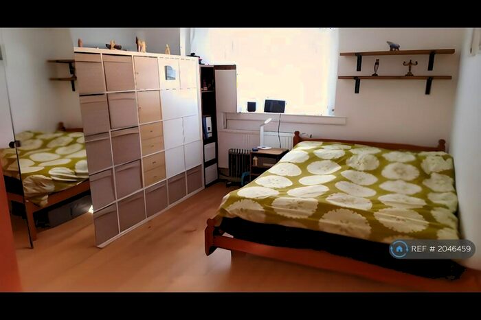 1 Bedroom Flat To Rent In Ascham End, London, E17