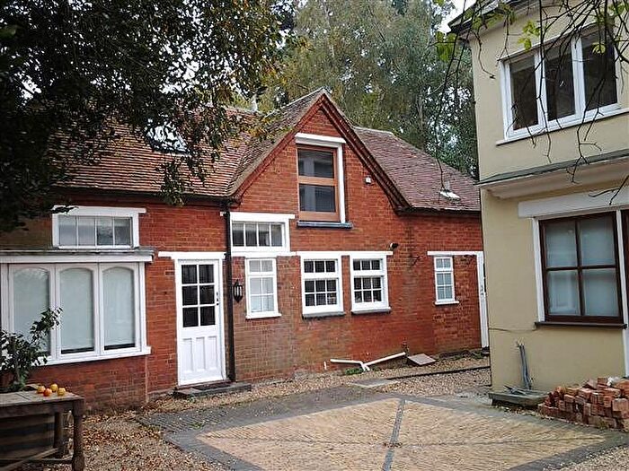 Barn Conversion To Rent In Tylers, Little Brickhill, Milton Keynes, MK17
