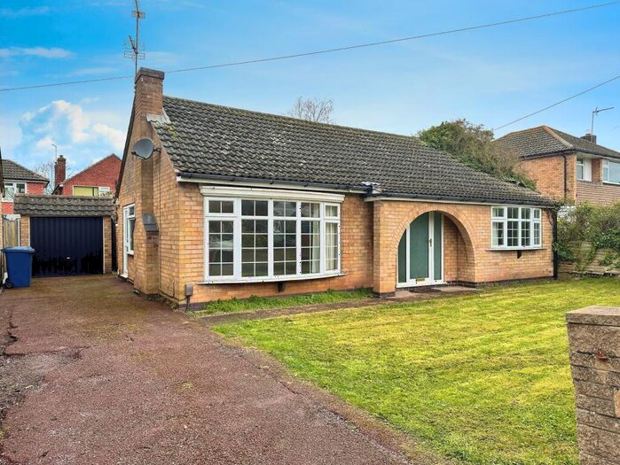 2 Bedroom Bungalow To Rent In Roulstone Crescent, East Leake, LE12