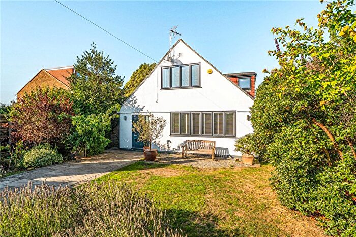4 Bedroom Detached House For Sale In Chelsfield Lane, Orpington, BR6
