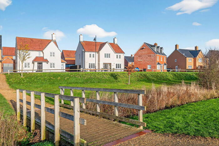 5 Bedroom Detached House For Sale In Plantation View, Silsoe, MK45