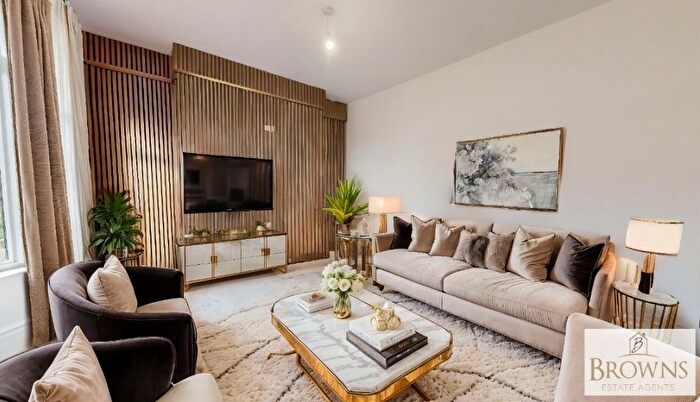 4 Bedroom Semi-Detached House For Sale In Ashley Road, South Shields, NE34