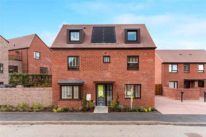 5 Bedroom Detached House For Sale In Lawrence Weaver Road, Cambridge, CB3