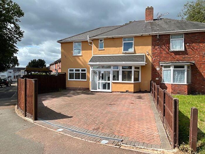 4 Bedroom Semi Detached House For Sale In Buxton Road, Erdington, Birmingham, B23