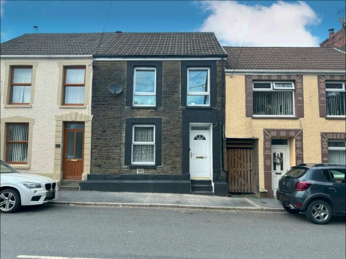 2 Bedroom House To Rent In Iscoed Road, Pontarddulais, Swansea, SA4