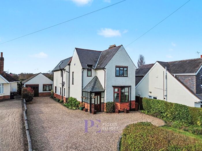 4 Bedroom Detached House For Sale In Sapcote Road, Burbage, LE10