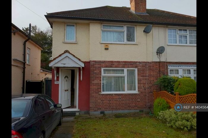 3 Bedroom Semi-Detached House To Rent In Hampden Road, Harrow, HA3