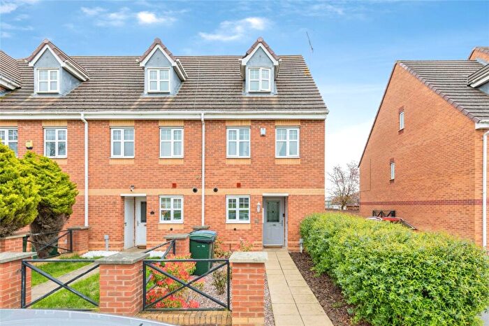 3 Bedroom End Of Terrace House For Sale In Alverley Road, Radford, Coventry, CV6
