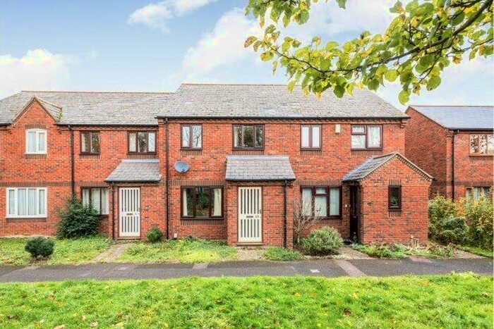 3 Bedroom Property To Rent In Sadler Walk, Oxford, OX1