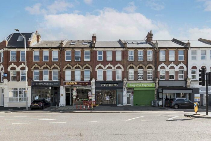1 Bedroom Flat To Rent In Richmond Road, Kingston Upon Thames, KT2