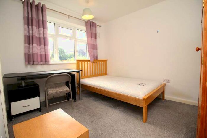 House To Rent In The Crescent, Egham, Surrey, TW20