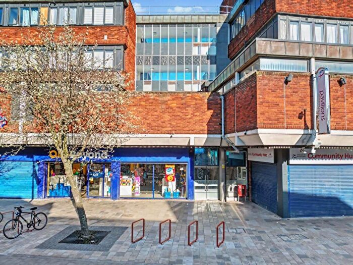 1 Bedroom Flat For Sale In Bartholomew Court Waltham Cross, EN8