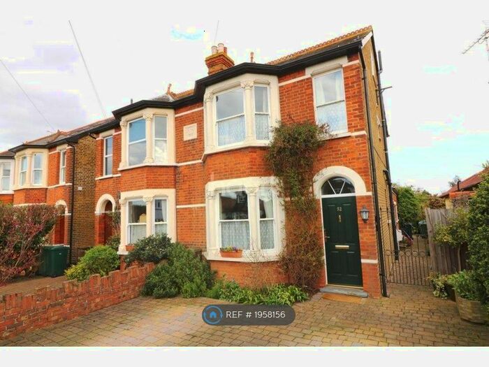 4 Bedroom Semi-Detached House To Rent In Old Charlton Road, Shepperton, TW17