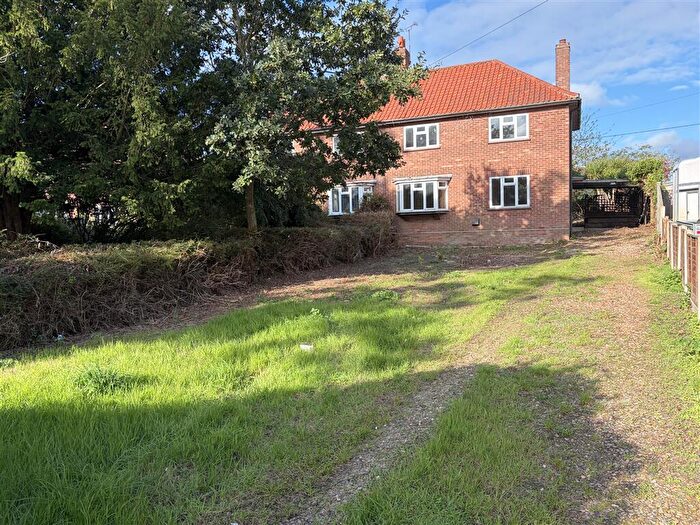 3 Bedroom Semi-Detached House For Sale In Canal View, Dilham, North Walsham, NR28