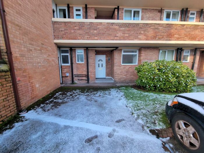 2 Bedroom Apartment To Rent In Minster Court, Liverpool, L7
