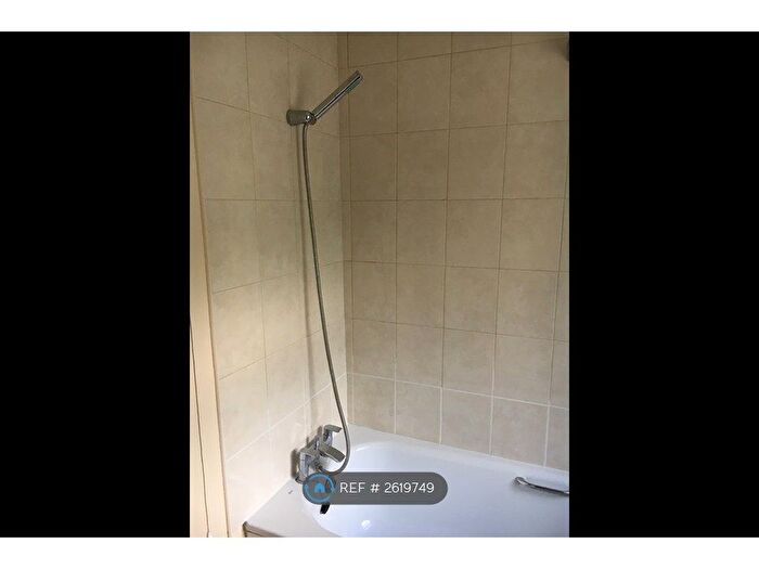 1 Bedroom Flat To Rent In St. Awdrys Road, Barking, IG11