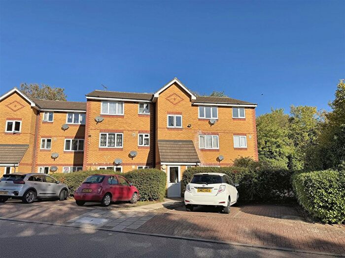 1 Bedroom Flat For Sale In Jack Clow Road, London, E15