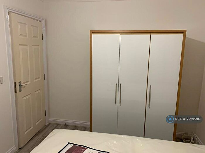 1 Bedroom Flat To Rent In Mowbray Road, Cambridge, CB1