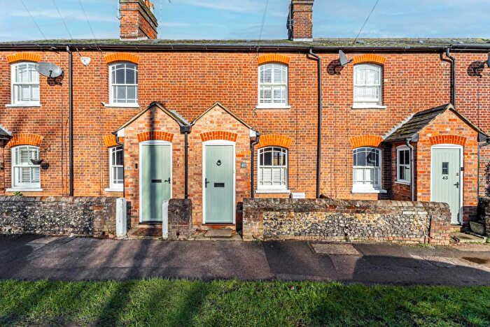 3 Bedroom Terraced House For Sale In Marford Road, Wheathampstead, St. Albans, Hertfordshire, AL4