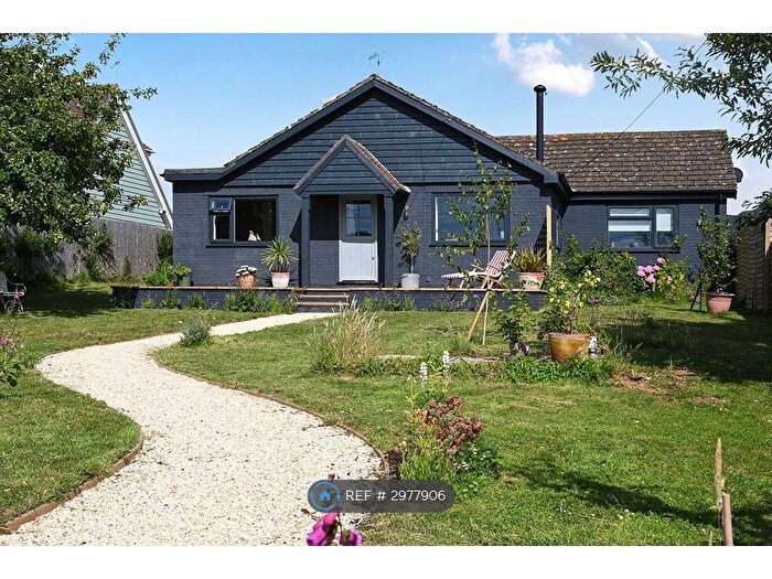 2 Bedroom Bungalow To Rent In Winchelsea Beach, Rye, TN36