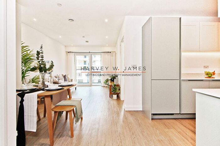 1 Bedroom Flat To Rent In Western Gateway, London, E16