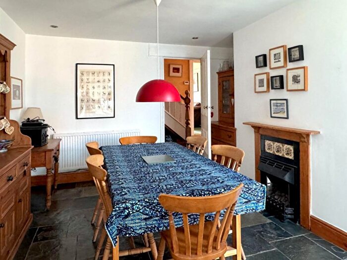 7 Bedroom Semi-detached House For Sale In Westbourne Road, Penarth, CF64