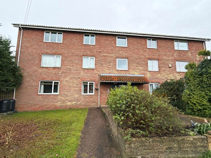 2 Bedroom Flat For Sale In Khormaksar Drive, Nocton, LN4
