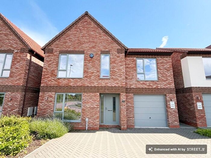 4 Bedroom Detached House To Rent In Knights Walk, Sutton, DN22