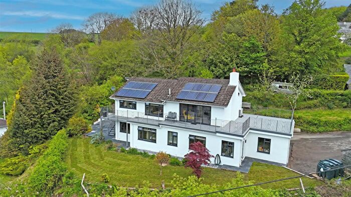 5 Bedroom Property For Sale In Lower Loxhore, Barnstaple, EX31