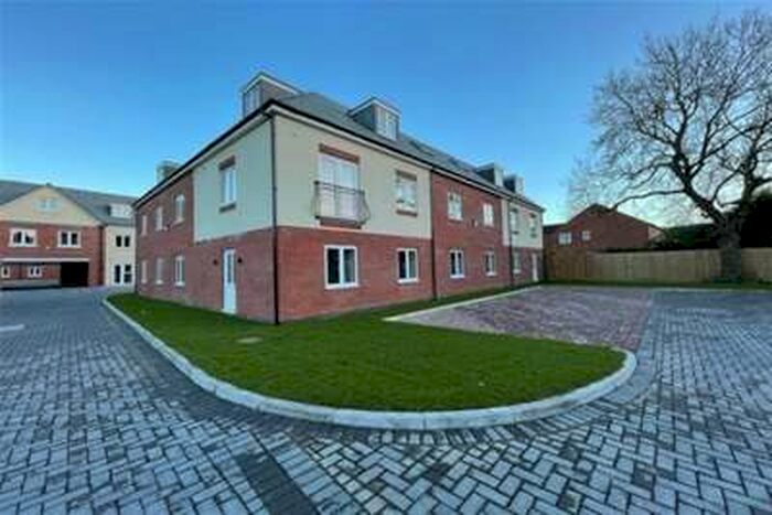 1 Bedroom Flat To Rent In Danelaw Court, Hinckley, LE10