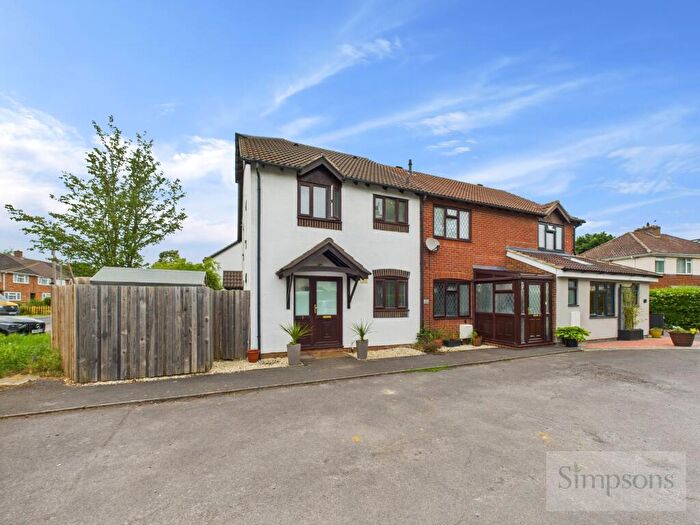 1 Bedroom Terraced House For Sale In The Court, Abingdon, OX14