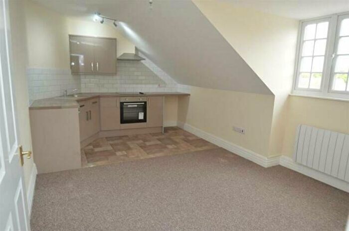 1 Bedroom Flat To Rent In Holborn Place, Bulwell, Nottingham, Nottinghamshire, NG6