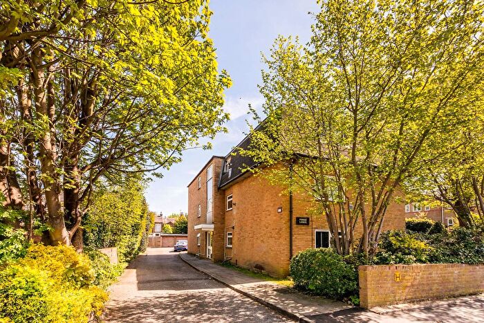 1 Bedroom Flat To Rent In Gumley Gardens, Isleworth, TW7