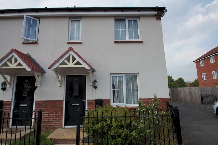 2 Bedroom Semi-Detached House To Rent In Dixon Street, Manchester, M40