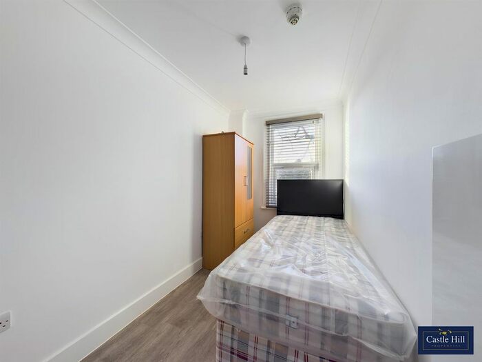 Property To Rent In The Avenue, London, W13